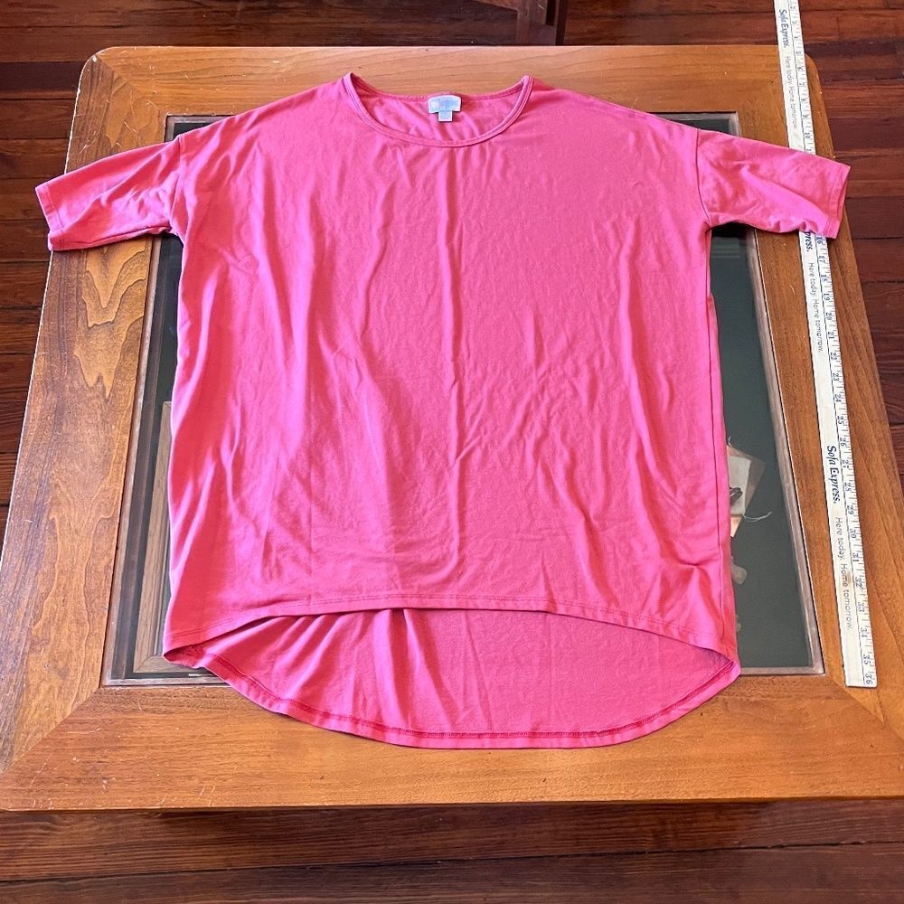 LuLaRoe Small Coral top T-Shirt Short Sleeve
